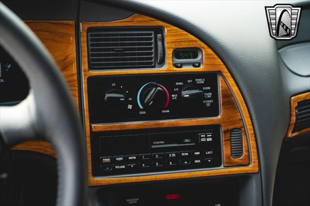 Photo of 1995 Black Mercury Cougar