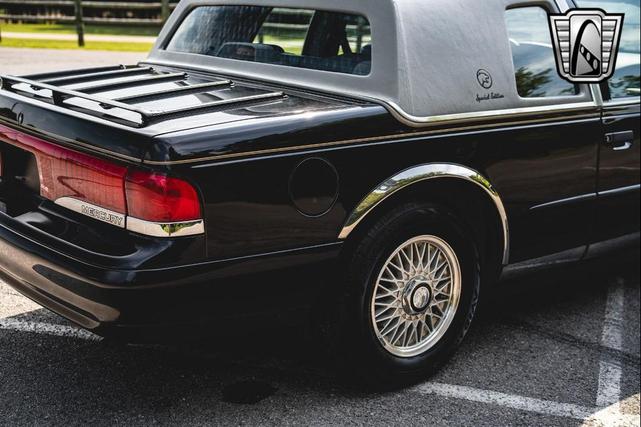 Photo of 1995 Black Mercury Cougar