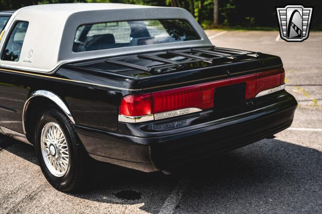 Photo of 1995 Black Mercury Cougar