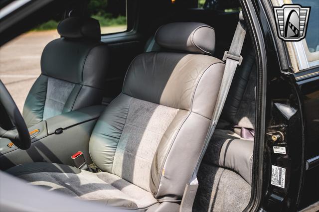 Photo of 1995 Black Mercury Cougar
