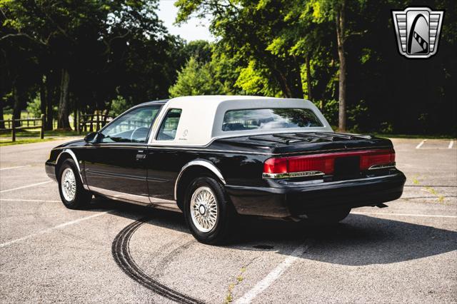Photo of 1995 Black Mercury Cougar