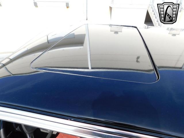 Photo of 1987 Black BMW 528