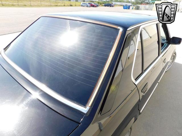 Photo of 1987 Black BMW 528