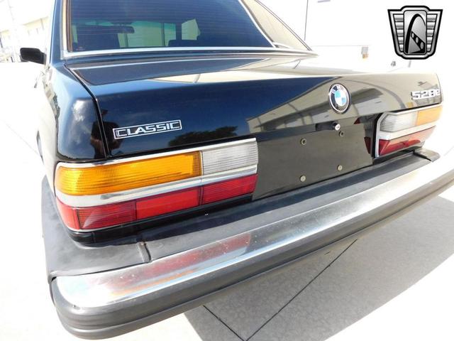 Photo of 1987 Black BMW 528