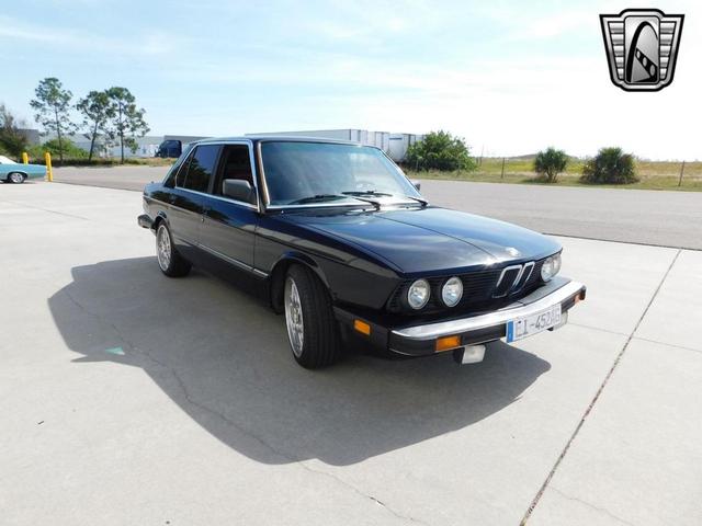 Photo of 1987 Black BMW 528