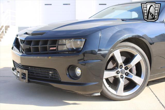 Photo of 2012 Black Chevrolet Camaro