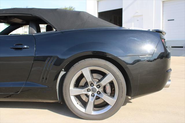 Photo of 2012 Black Chevrolet Camaro