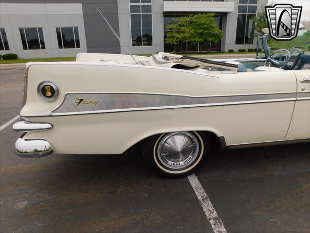 Photo of 1959 White Plymouth Sport Fury