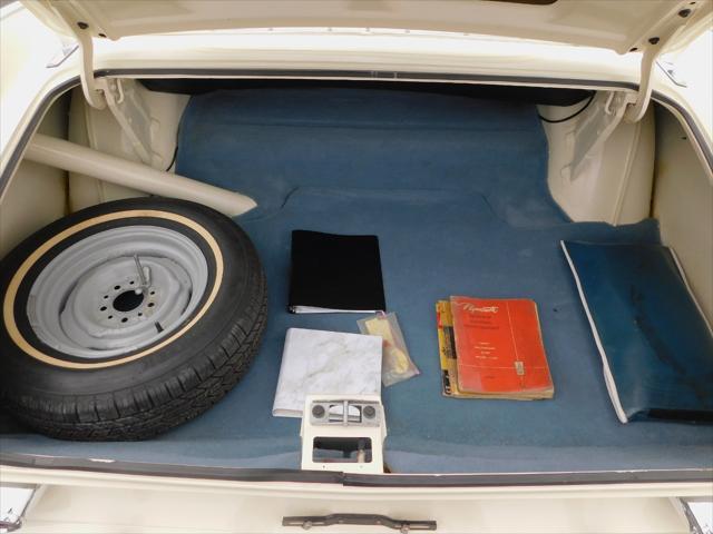 Photo of 1959 White Plymouth Sport Fury