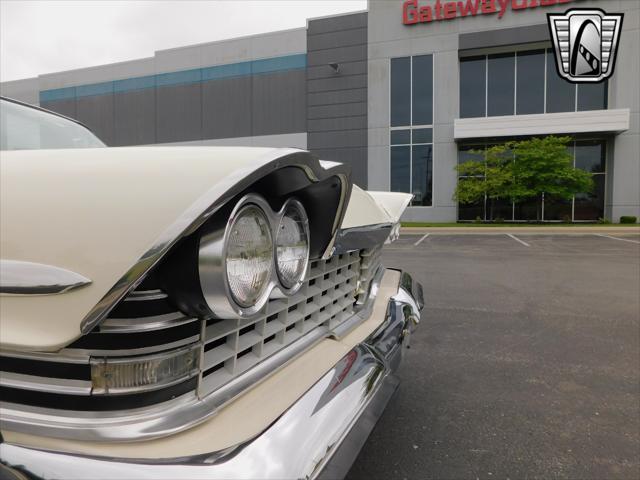 Photo of 1959 White Plymouth Sport Fury