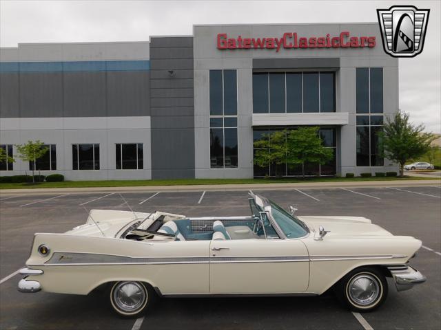 Photo of 1959 White Plymouth Sport Fury