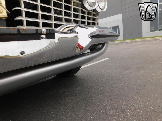 Photo of 1959 White Plymouth Sport Fury