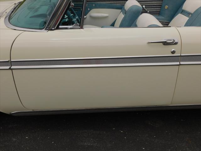 Photo of 1959 White Plymouth Sport Fury