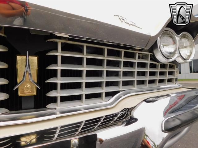 Photo of 1959 White Plymouth Sport Fury