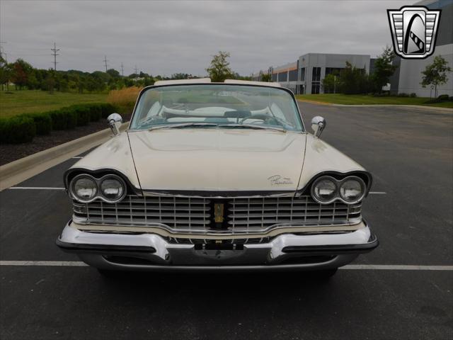 Photo of 1959 White Plymouth Sport Fury