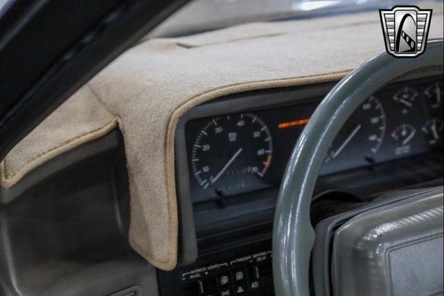 Photo of 1993 Verde Flax Metallic Cadillac Allante