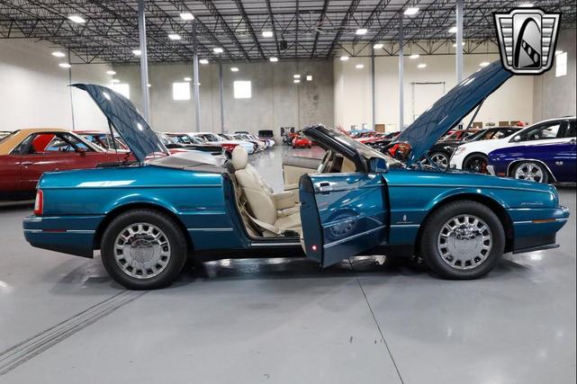 Photo of 1993 Verde Flax Metallic Cadillac Allante