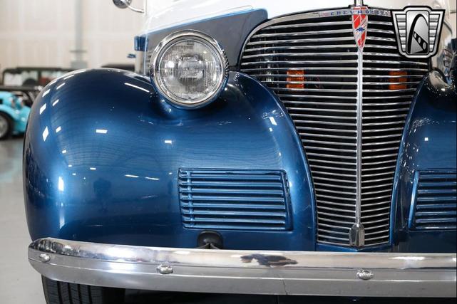 Photo of 1939 Blue/White Chevrolet Master 85