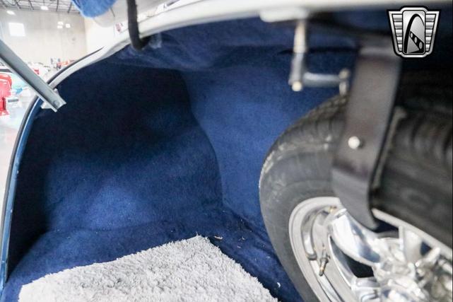 Photo of 1939 Blue/White Chevrolet Master 85