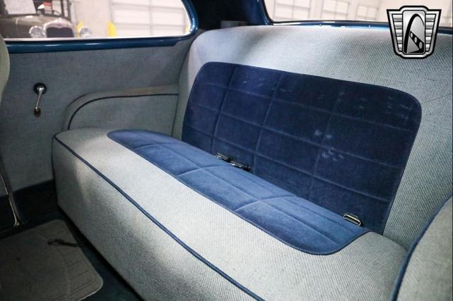 Photo of 1939 Blue/White Chevrolet Master 85