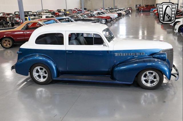 Photo of 1939 Blue/White Chevrolet Master 85
