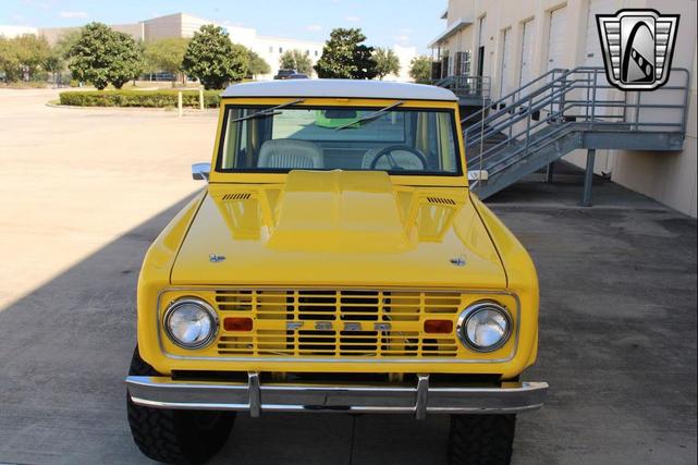 Photo of 1967 Yellow/White Ford Bronco