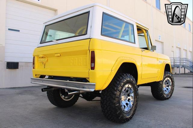 Photo of 1967 Yellow/White Ford Bronco