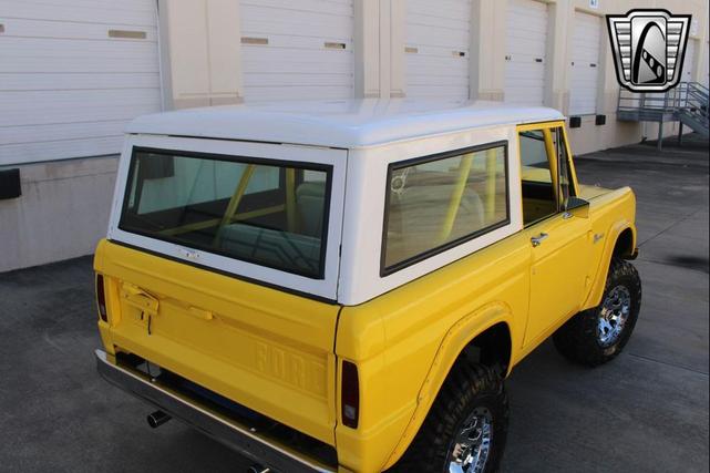 Photo of 1967 Yellow/White Ford Bronco