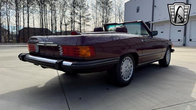 Photo of 1986 Red Mercedes-Benz 560SL