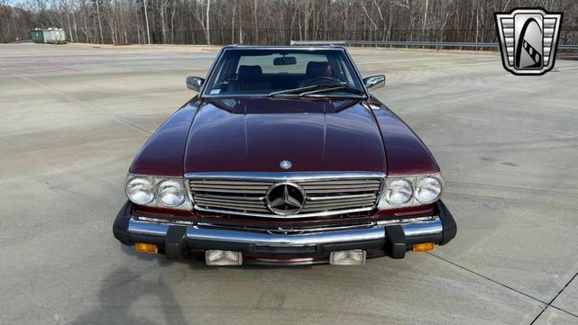 Photo of 1986 Red Mercedes-Benz 560SL