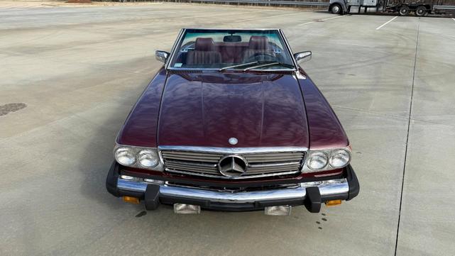 Photo of 1986 Red Mercedes-Benz 560SL