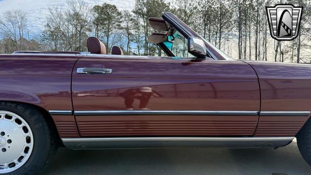 Photo of 1986 Red Mercedes-Benz 560SL