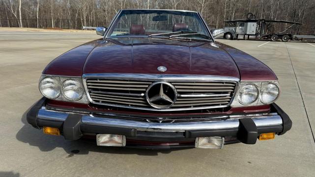 Photo of 1986 Red Mercedes-Benz 560SL