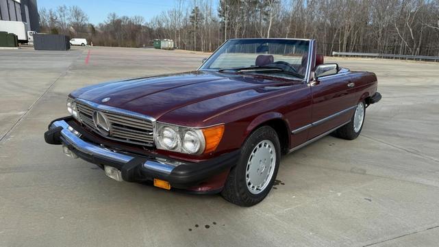 Photo of 1986 Red Mercedes-Benz 560SL