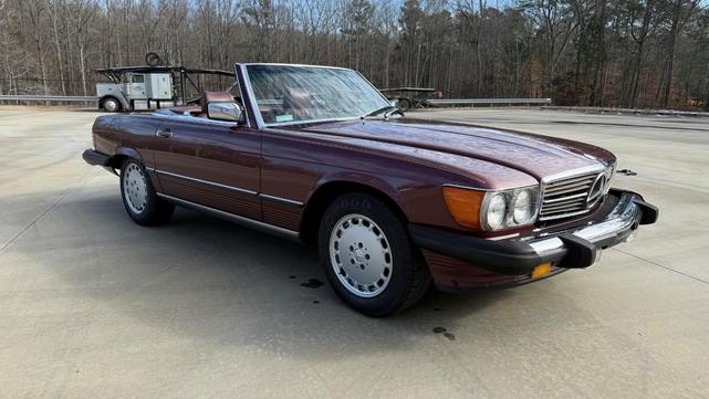 Photo of 1986 Red Mercedes-Benz 560SL