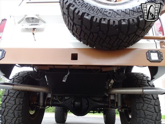 Photo of 1977 White Ford Bronco