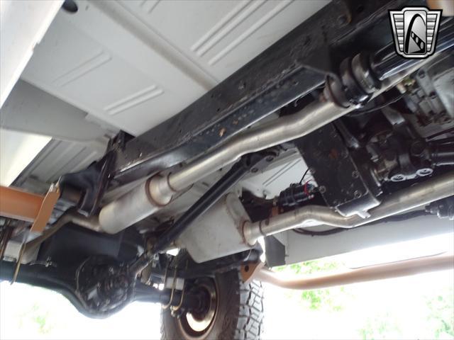 Photo of 1977 White Ford Bronco