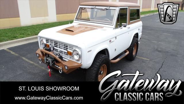 Photo of 1977 White Ford Bronco