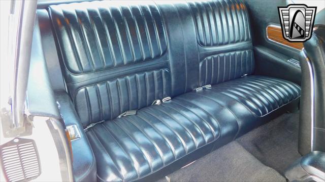 Photo of 1972 White Oldsmobile Cutlass