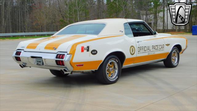 Photo of 1972 White Oldsmobile Cutlass