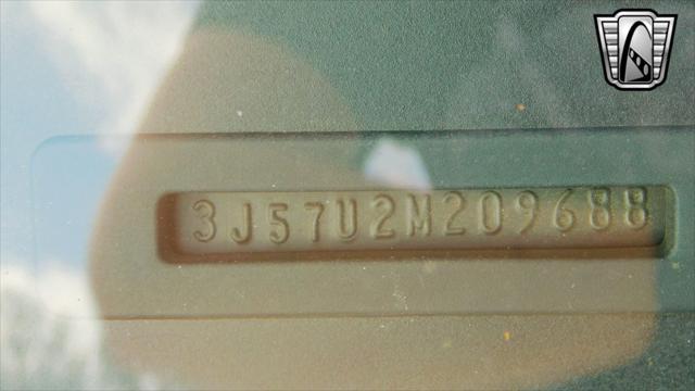 Photo of 1972 White Oldsmobile Cutlass