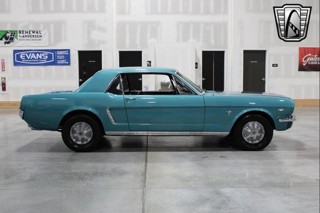 Photo of 1965 Tropical Turquoise Ford Mustang