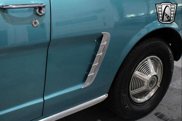 Photo of 1965 Tropical Turquoise Ford Mustang