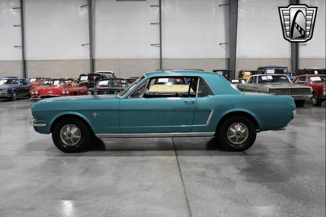 Photo of 1965 Tropical Turquoise Ford Mustang