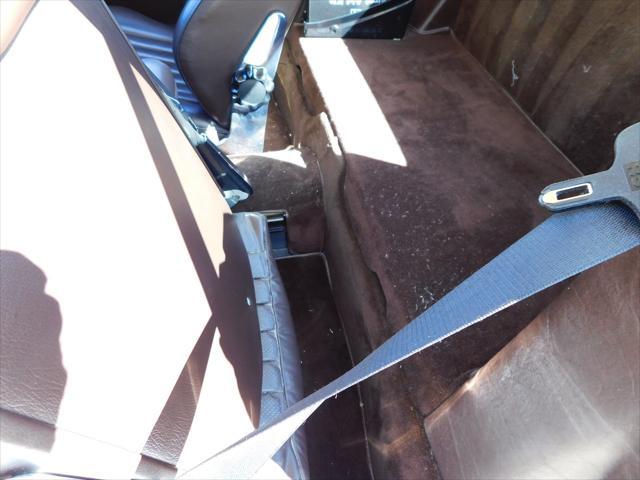 Photo of 1987 Tan Mercedes-Benz 560SL