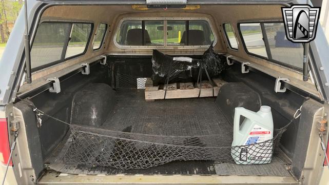 Photo of 2002 Gray Chevrolet S-10
