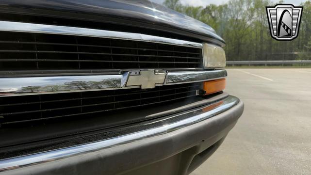Photo of 2002 Gray Chevrolet S-10