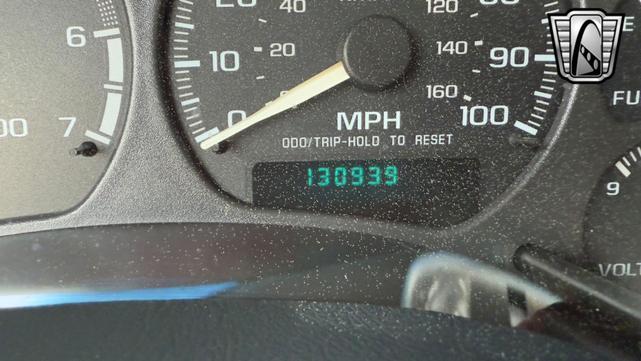 Photo of 2002 Gray Chevrolet S-10