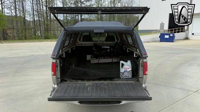 Photo of 2002 Gray Chevrolet S-10