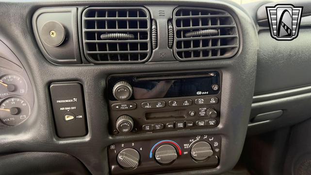 Photo of 2002 Gray Chevrolet S-10